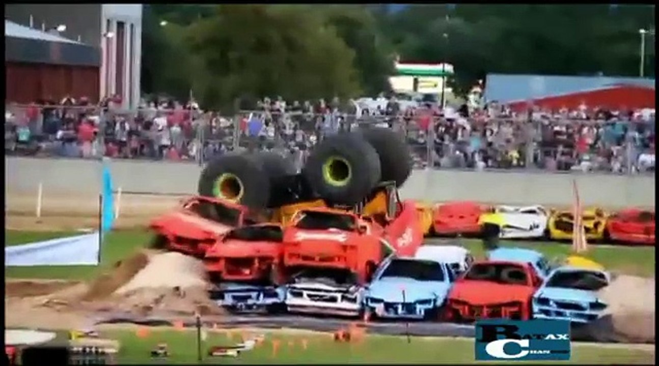 Atraksi gila mobil offroad dengan ukuran monster - [ Offroad Extreme ]