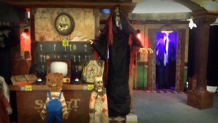 Spirit Halloween 2016 Haunted Hotel