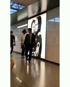 JANG KEUN SUK AT KANSAI AIRPORT ARRİVAL TO GIMPO AIRPORT KOREA 29.09.2017