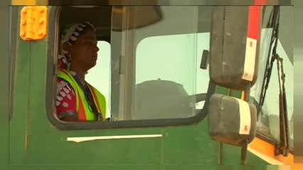 Pakistan's pioneer female truck drivers