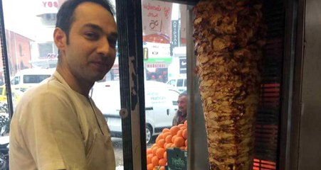 Döner Ustası Eski Sevgilisiyle Aşk Yaşayan Arkadaşının Cinsel Organını Kesip Öldürdü