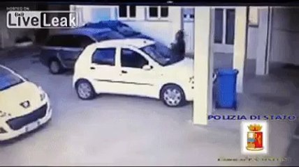 Ese hombre infiel no se va solo