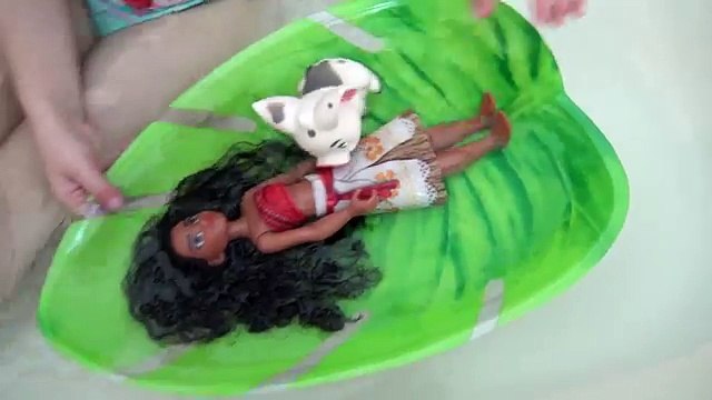 Moana Movie Bath Time FUN Baby Moana in LAVA Bath Songs and Toys with The Disney Toy Collector