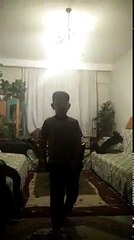 6-yasindaki-cocugun-gizli-kameraya-kopmasi--23092017