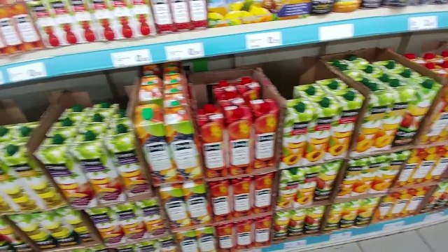 Lera arkadaşı ile buluşunca alışveriş işi elife kalıyor, eğlenceli çocuk videosu