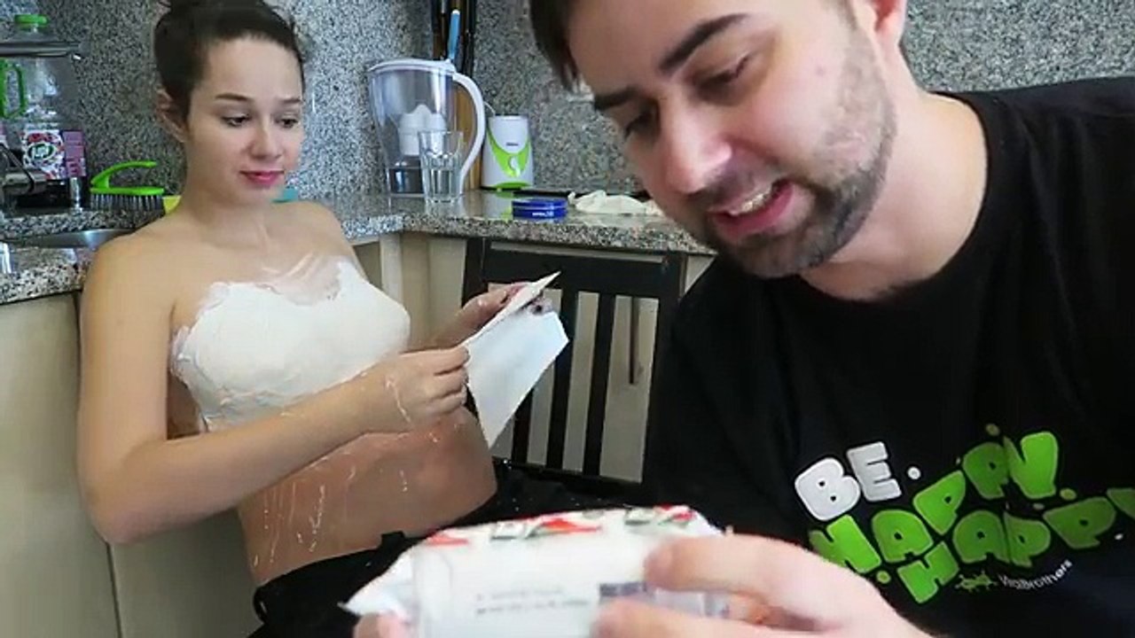 PREGNANT BELLY CASTING!!