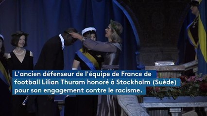 Lilian Thuram genou à terre en signe de solidarité avec les sportifs anti-Trump