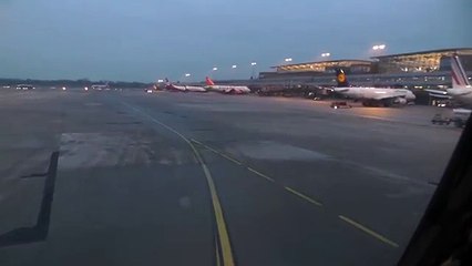 Amazing Cockpit Take-Off - Boeing 737