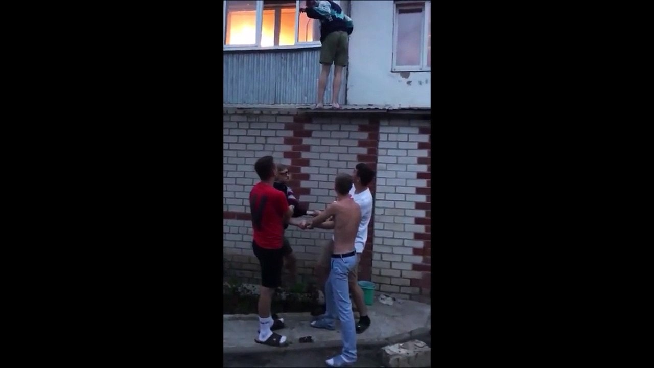 Il faisait confiance à ses potes... Il n'aurait pas du! FAIL douloureux