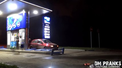 Zombie Scare Prank In Russia