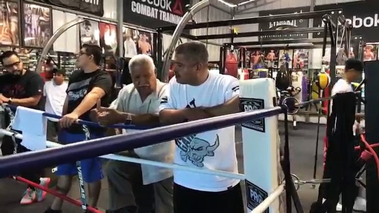 Robert Garcia and Big G-WK4NGNth6O8