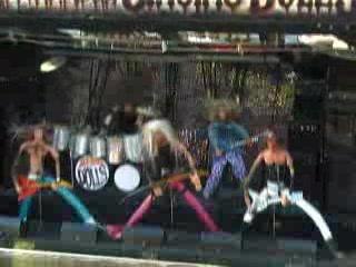 Ace of spades... par des poupées