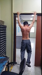 39살 문틀잡고 풀업 pull up 무반동 턱걸이 정자세 11개