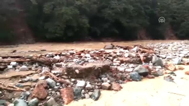Rize'deki Şiddetli Yağış
