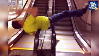 PEOPLE ARE STUPID FAIL COMPILATION -- Just Funny Videos