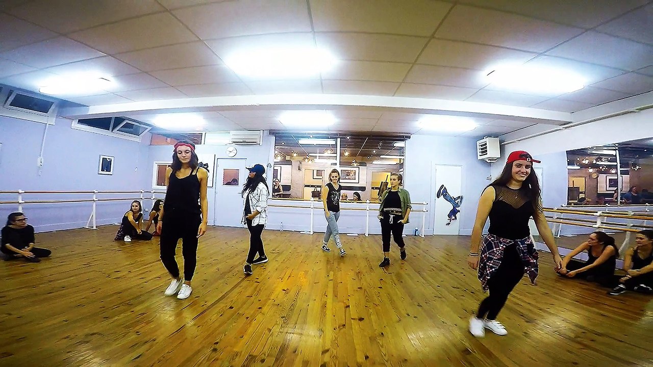 Dance Performance by les élèves Studio-Pascale Pellier