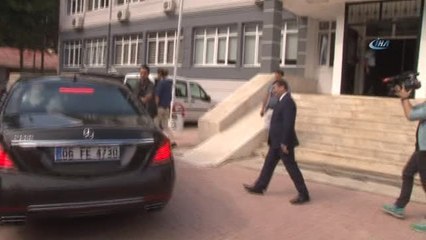 Bakan Çelik: "Sadece Kendi Başkanlık Dönemlerini Uzatmak İçin Bu Referanduma Karar Verenler...