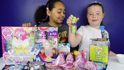 MLP Poppin Pinkie Pie Toy Challenge Game Warheads Extreme Sour Candy Toy Prizes