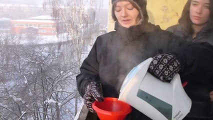 Incroyable..Eau bouillante vs -40°C en Russie!!
