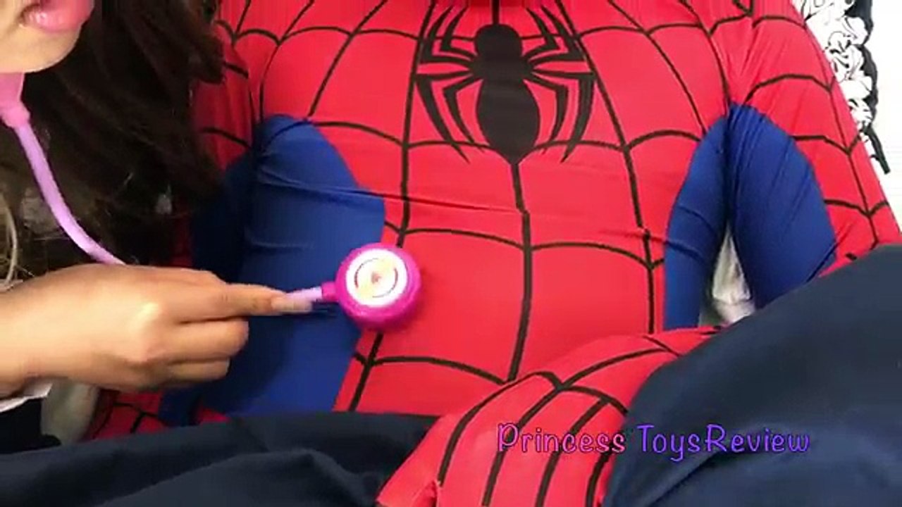 Doc McStuffins Sick Tummy Ache Checkup Gives Needle & Check up Shot Prank Princess ToysReview