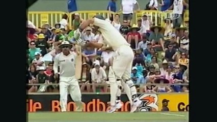 Ishant Sharma makes Ricky Ponting crying