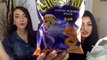 Canadians try Filipino snacks