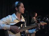 Wonderful Tonight - MonaLisa Twins (Eric Clapton Cover) live!
