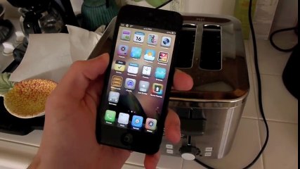 iPhone 5 Inside a Toaster - Heat Test