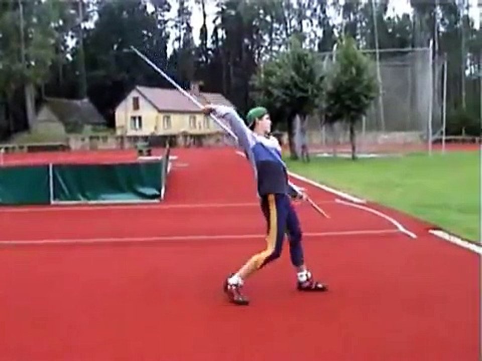 javelin throw training