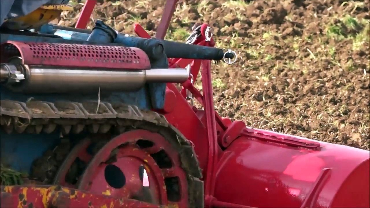 Vintage and Classic Tractors Working