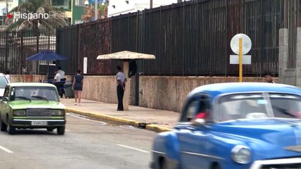 EEUU retira a la mayoría de su personal de Cuba y suspende emisión de visados