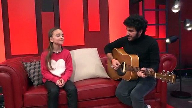 Cover - Angelina - -Toxic- (Britney Spears) - The Voice Kids France 2017
