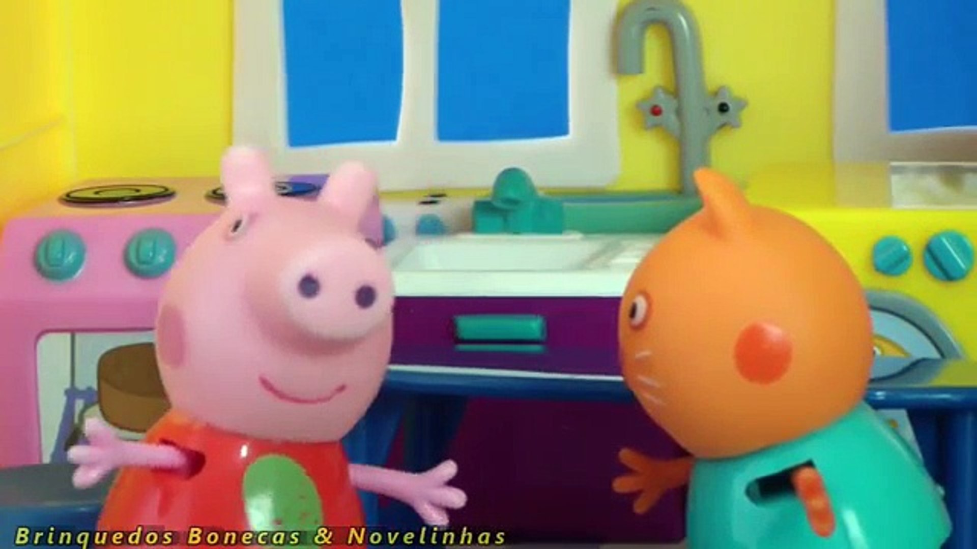 Peppa Pig dá banho de Espuma na Candy Cat. Episódio Peppa Pig Completo em Português Brasil