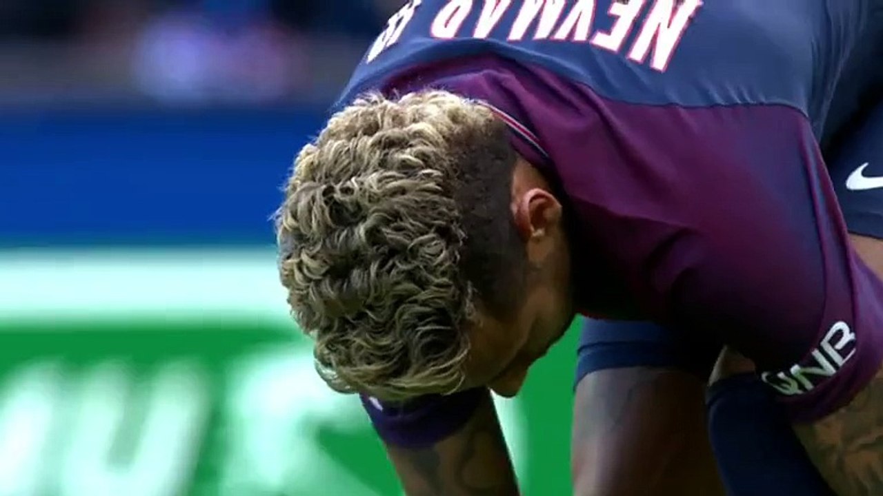 PSG - Bordeaux : Incroyable But de Neymar sur coup-franc