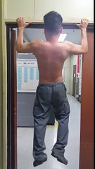 39살 문틀잡고 풀업 무반동 턱걸이 10개