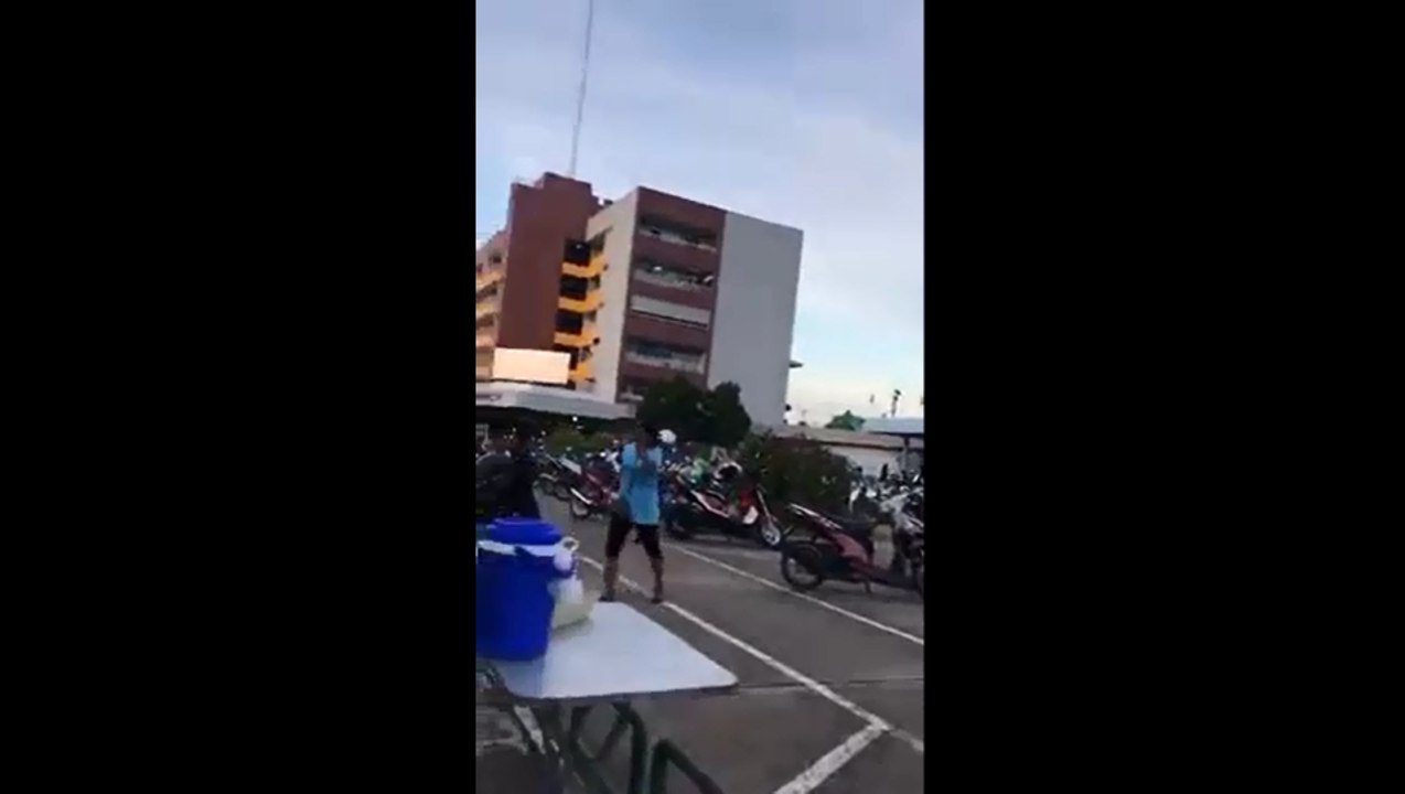 Course poursuite et fusillade dans les rues d'une ville du sud de la Thaïlande.