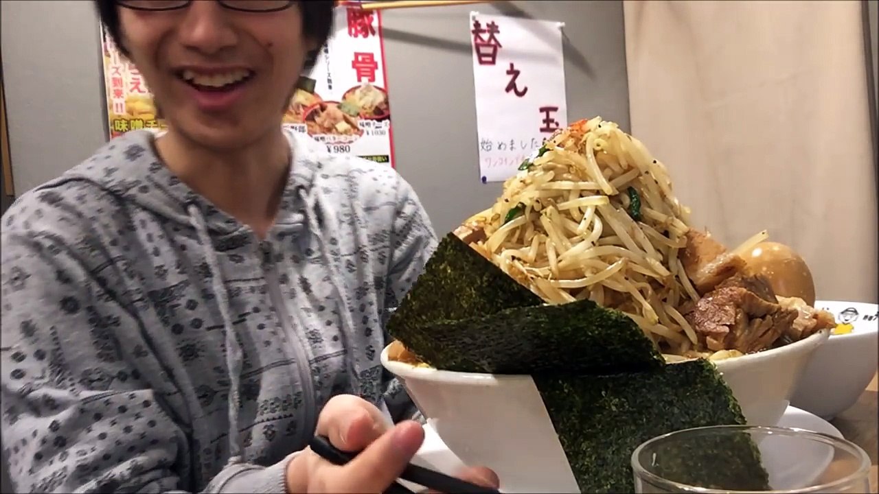 【大食い】野郎ラーメン豚骨メガ豚野郎(店員さんサービス盛り)※再編集ＵＰ