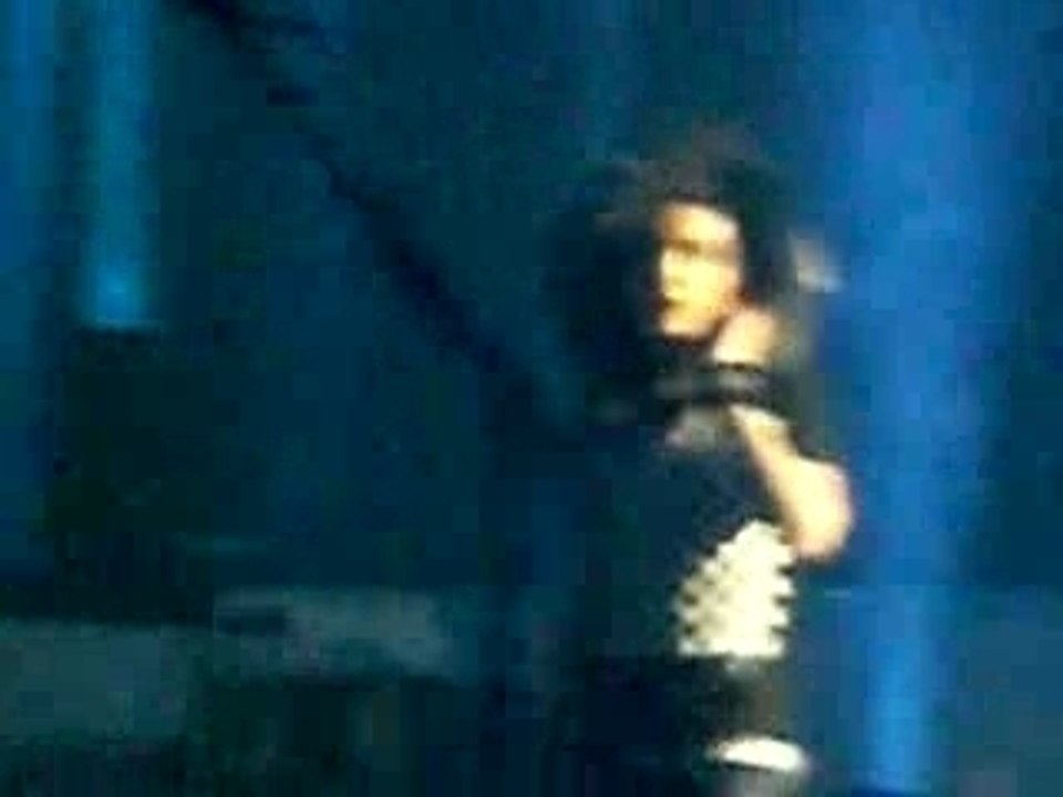 Tokio Hotel - fans singing Monsoon HMH Amsterdam