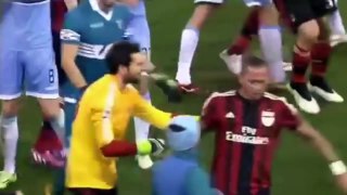 THE CRAZIEST FOOTBALL FIGHTS EVER CAUGHT ON CAMERA!