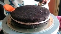 How to decorate Eggless Chocolate Ruffles Cake