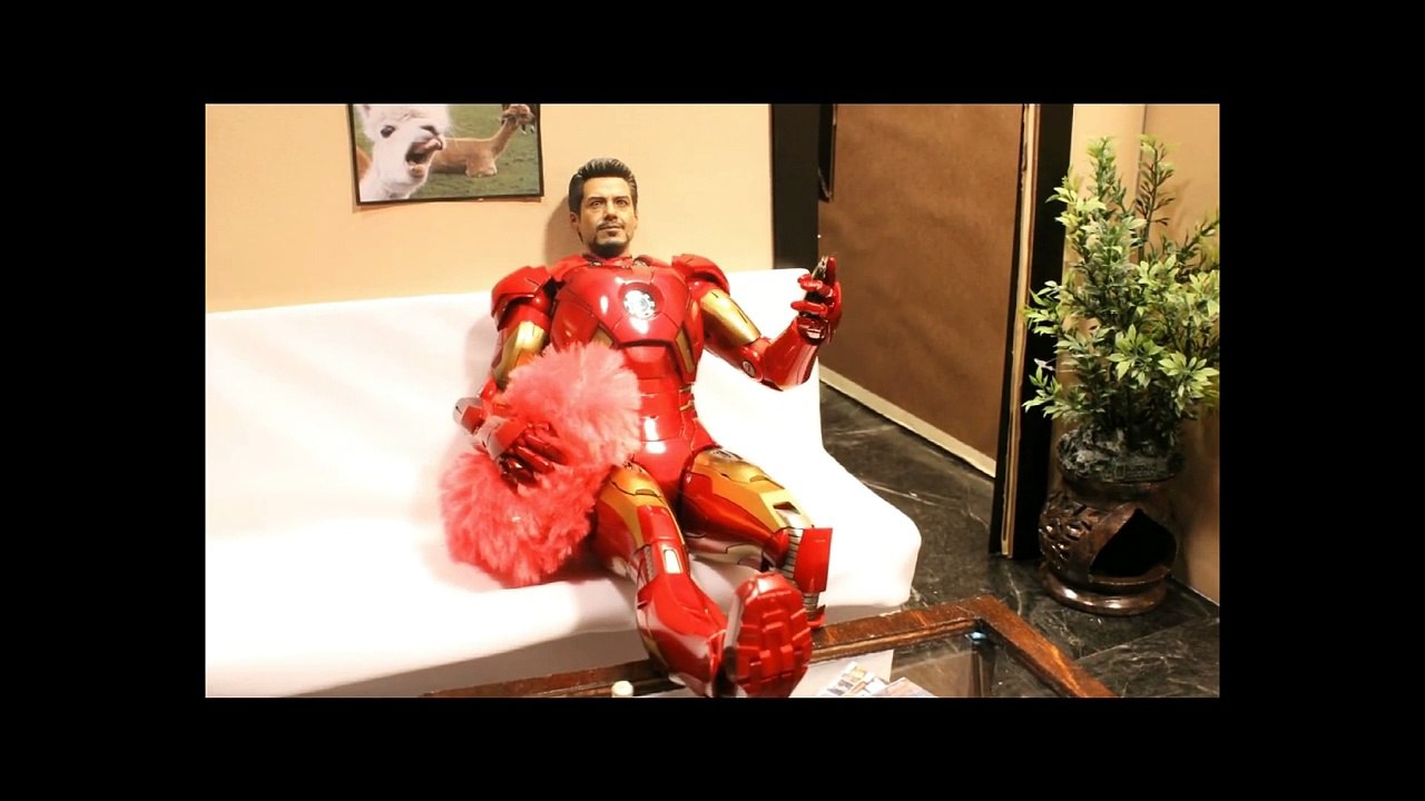 Avengers Reality Show *PARODY* Ep 1 (Hot Toys Stopmotion)