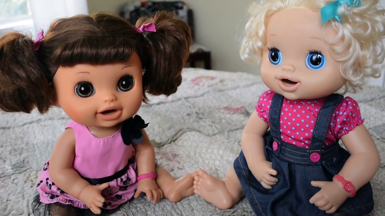 Baby Alive Eats Shopkins And Poops! Part 2! - Baby Alive Eats Twozies