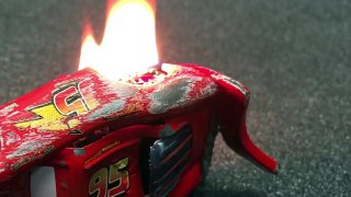 Cars 3 Lightning Mcqueen CRASH SCENE FIRE MOVIE next generation piston cup racers new diec