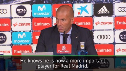 Isco plays like it's street football - Zidane