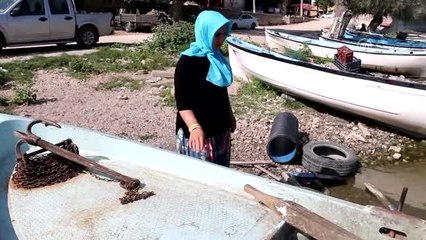 Küçük Venedik"İn Balıklarına Hanım Eli