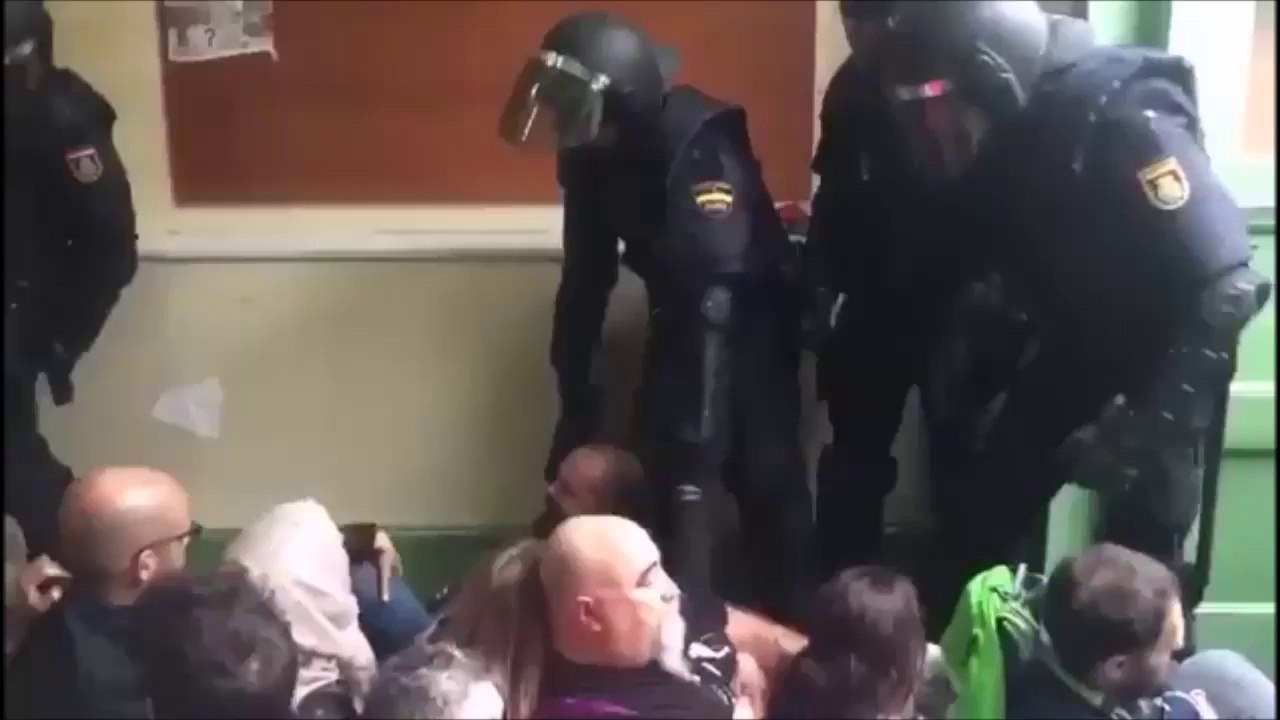 Gewaltsame Unterdrückung in Katalonien. WIR alle müssen uns erheben.