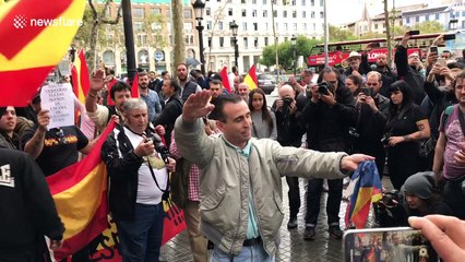 Far right anti-independence demonstrators destroy Catalan flag