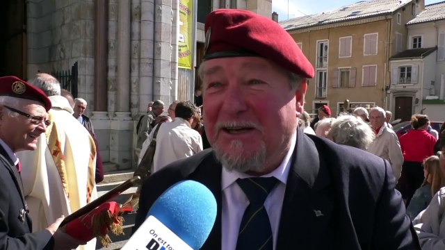 D!CI TV : les anciens parachutistes de Gap ont célébré leur Saint Patron à la cathédrale