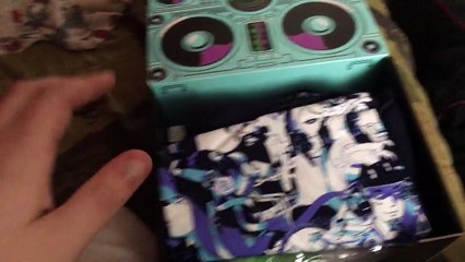 Loot Crate Anime May 2016