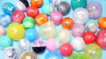 OPENING 40 GASHAPON TOY CAPSULES! [Cute & Weird Japanese Toys!]